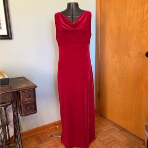 Studio Elegant Red Velvet Maxi Dress